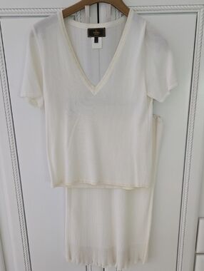 Fendi Cream Short Sleeve V-Neck Knit Top and Skirt Set
